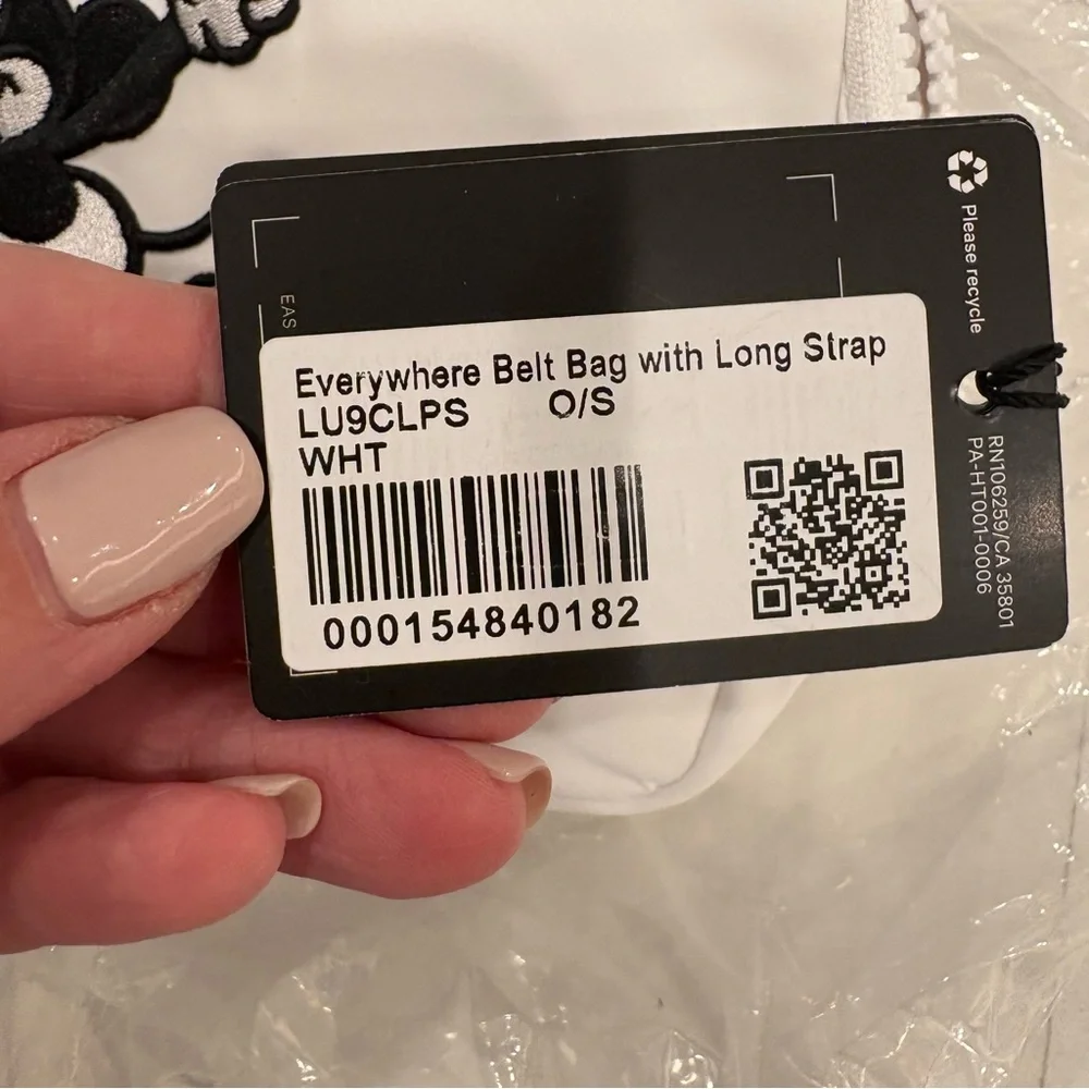 *LONG STRAP* Disney x Lululemon - Picture 14 of 15